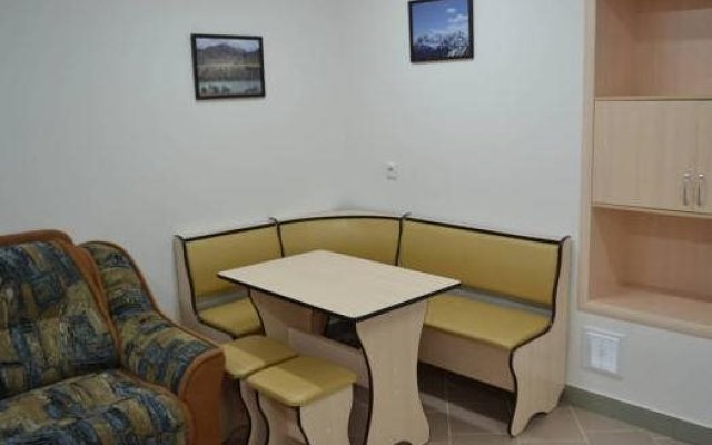 Гостевой дом "Трактовая" в Горно-Алтайске Guest House Traktovaya