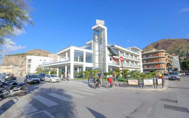 Victoria Palace Cefalu