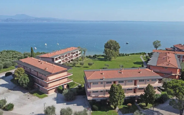 Specchio sul Lago
