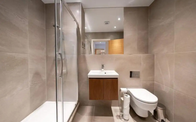 The Hampstead Crib - Bewitching 2bdr Flat With Balcony