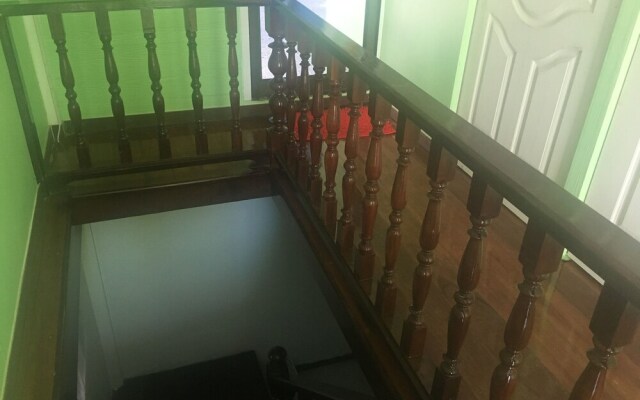 Ruean Mai Hom - Hostel