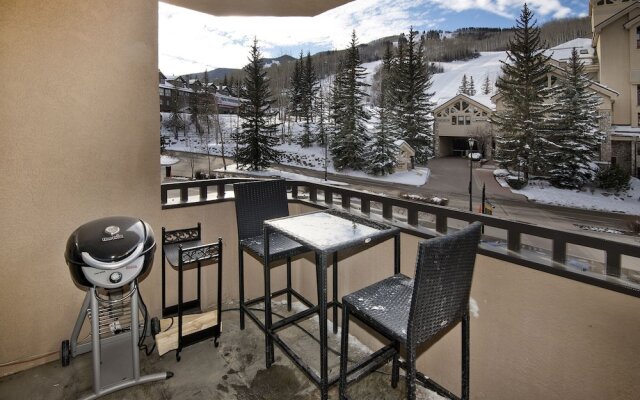 26 Avondale Lane. 3 Bedroom Condo by RedAwning