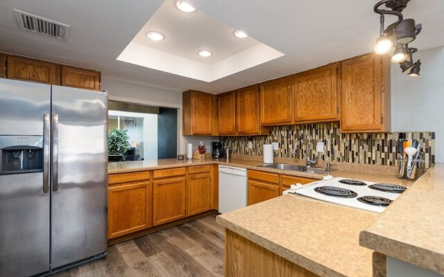 Villa Haven 2 Bedroom Townhouse by RedAwning