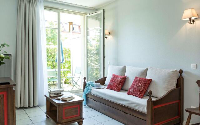 Picturesque apartment with a dishwasher on a quiet place.