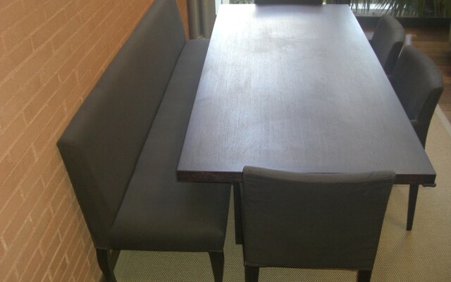 Casa con piscina y BBQ en centro ciudad