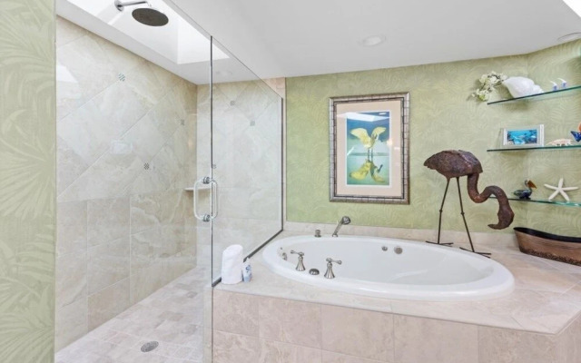 1640 Lands End 3 Bedroom Condo