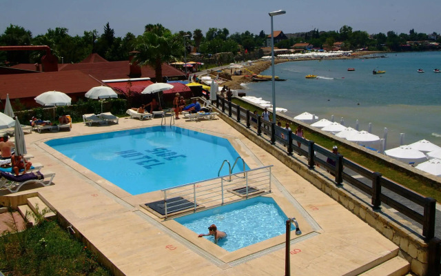 Side Beach Club Hotel