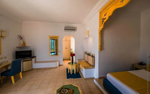 Cercina Hotel
