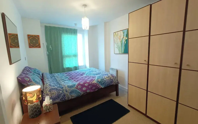 Apartmentsleeps5-balcony-petfriendly-aoarena-heatonpark-onstreetparking