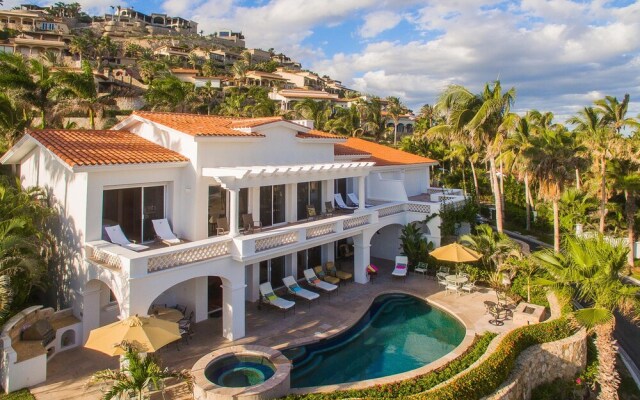 Golfers Paradise Across From Palmilla Beach at Villas del Mar 212