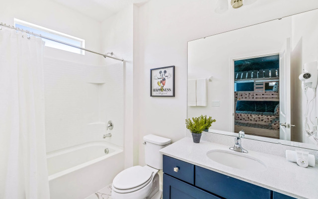 Upstay - 31-guest Home w Pool-hot Tub-cinema-games