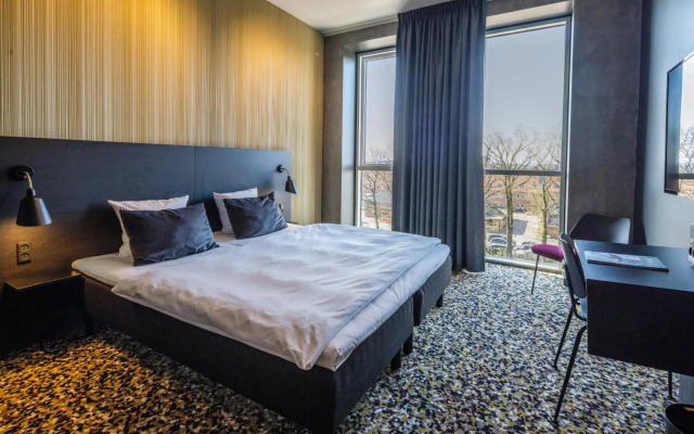 Peak 12 Design Hotel