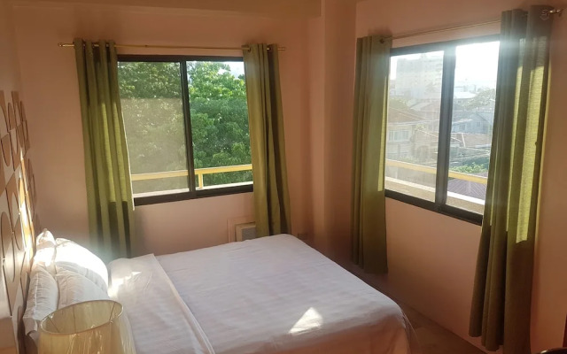 TSC Suites by Eastland Residences