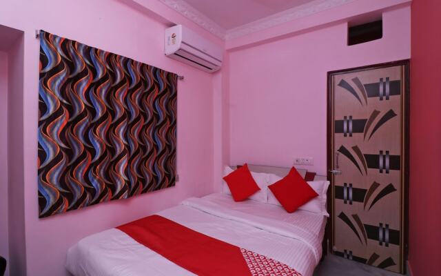 OYO 30975 Karunamoyee Guest House