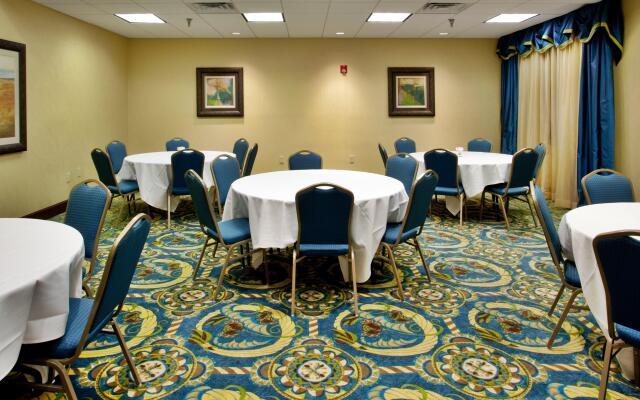 Holiday Inn Express Richmond Downtown by IHG