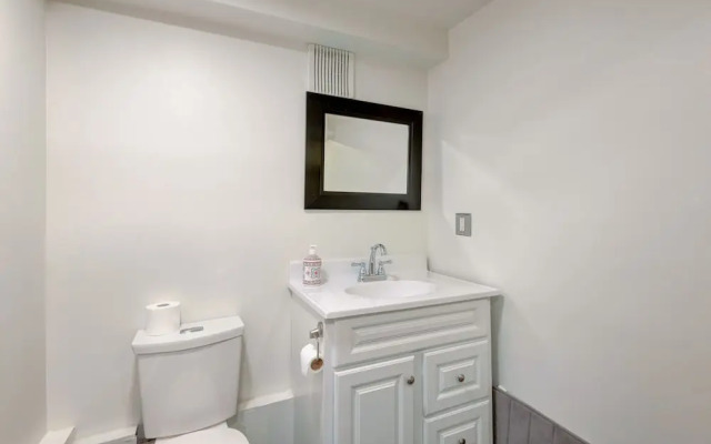Rocky Mountain Retreat- Enormous House Sleeps 23