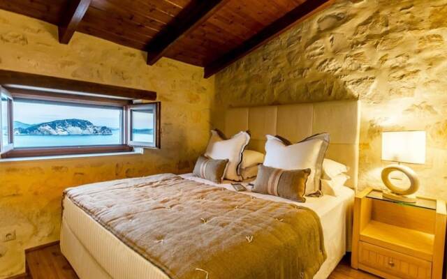 Exensian Villas Suites 3-bedroom Executive Villa With Private Pool