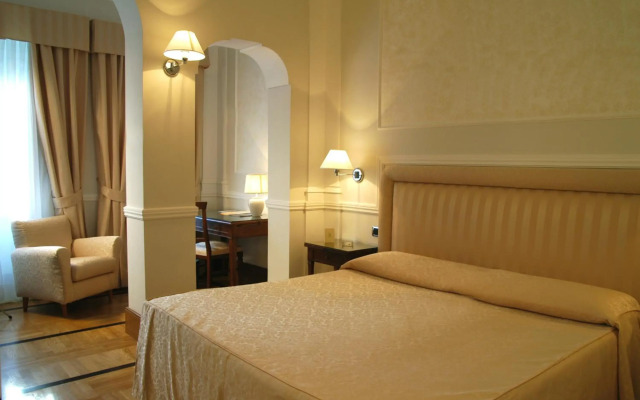 Hotel Flora