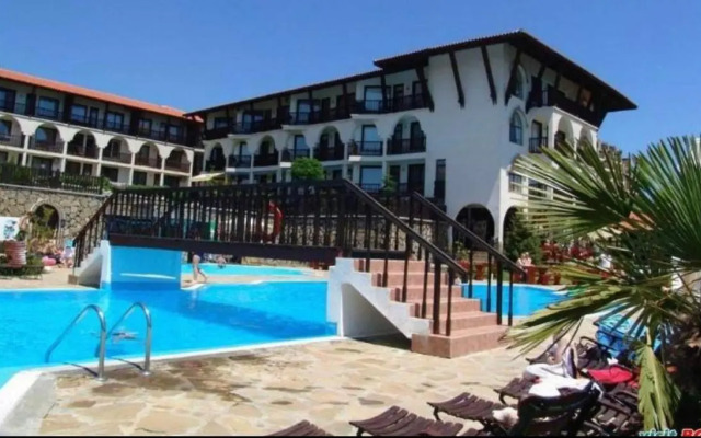 Marina Dinevi Complex Monastery 1 Saint Vlas