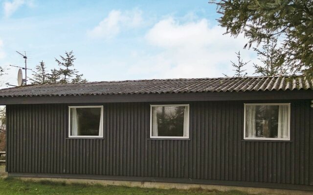 Stylish Holiday Home Near Struer With Garden Furniture
