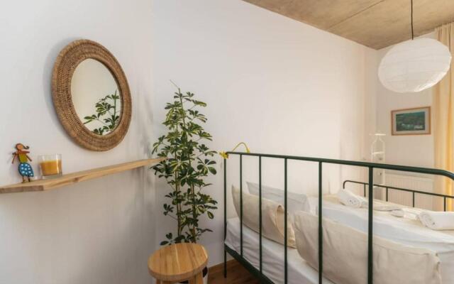 Wehost Apartment Close to Agmashenebeli