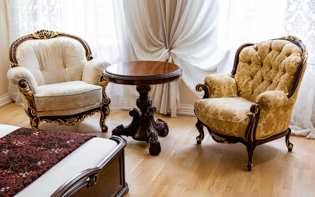 Romari Проспект Свободи 31