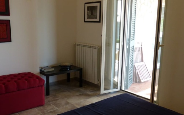 Cozy Villa in Sperlonga with Garden