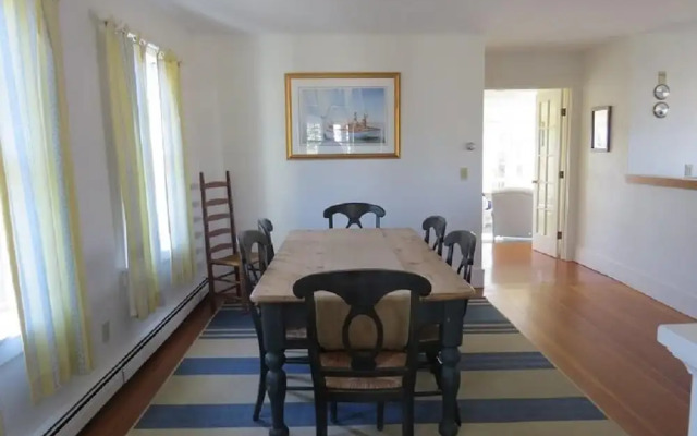 80 Highland Avenue - Three Bedroom House