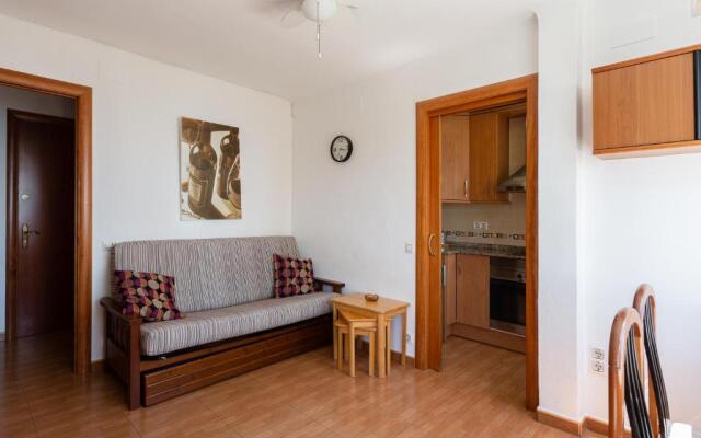 Apartment 60 mtres from the beach