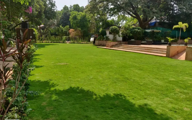 Citrus Hotel Lonavala