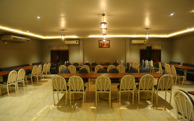 Hotel Natraj & Resort