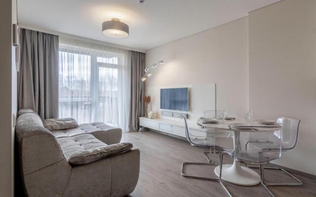 Sea Whisper Apartment, By Cohost