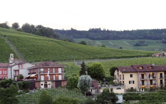 Hotel Barolo