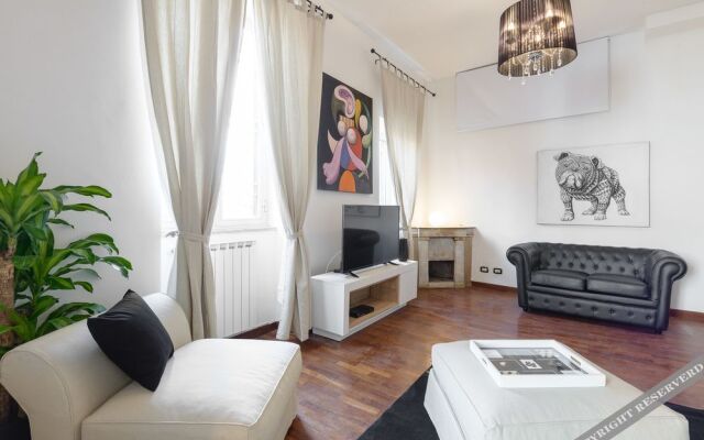 Piazza di Spagna Apartment