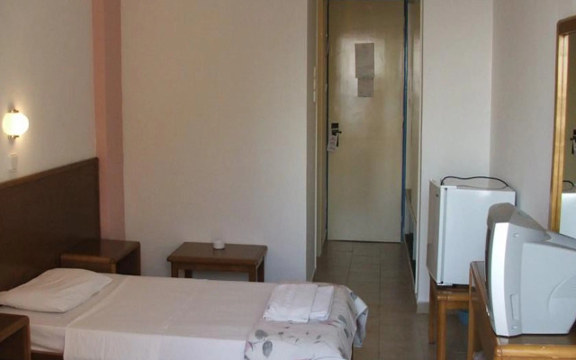 Irinna Hotel