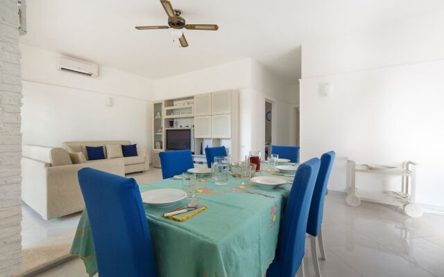 614 Riva degli Angeli by Barbarhouse