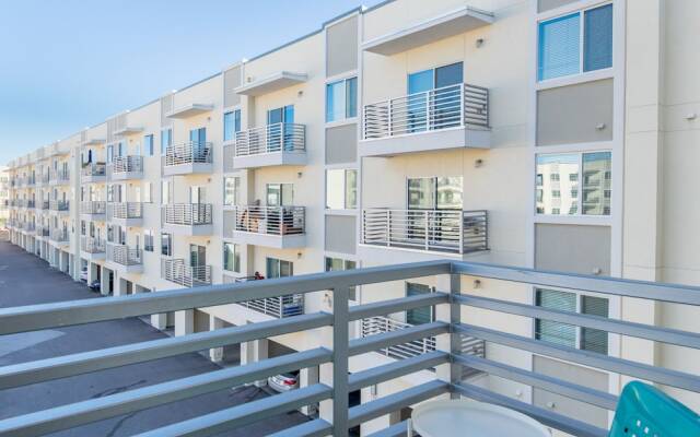 Luxe North Scottsdale Apartments by WanderJaunt