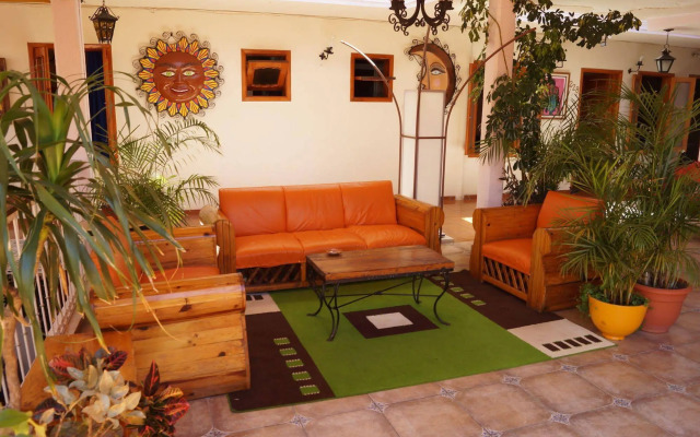 Hotel Jardines Del Cerrillo