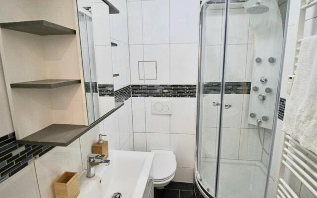 Fantastische Moderne und Zentrale Wohnung mit Balkon