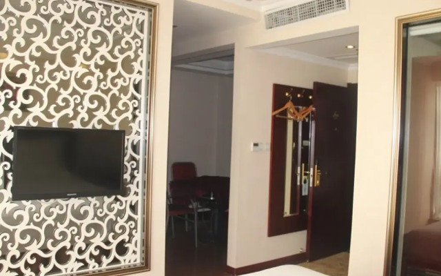 GreenTree Inn Chongqing North Railway Station Express Hotel