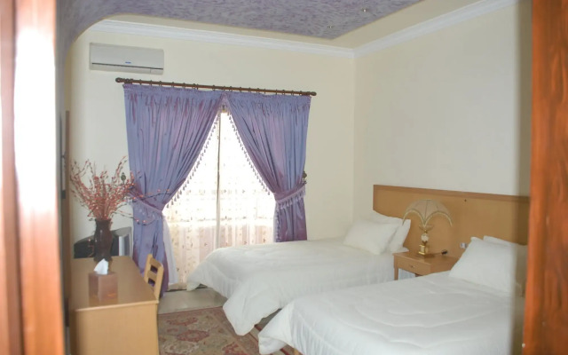 Platinum Hotel