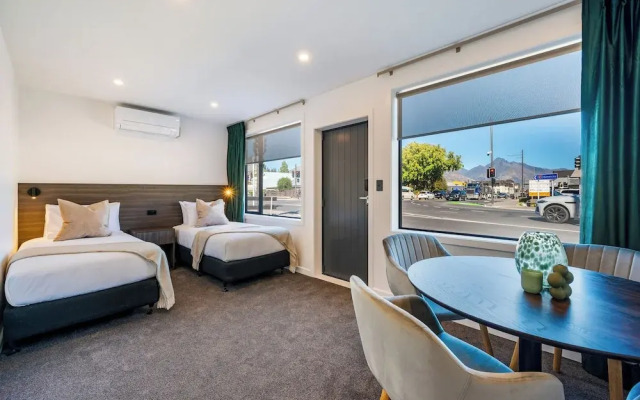 Luxe Suites and Apartments