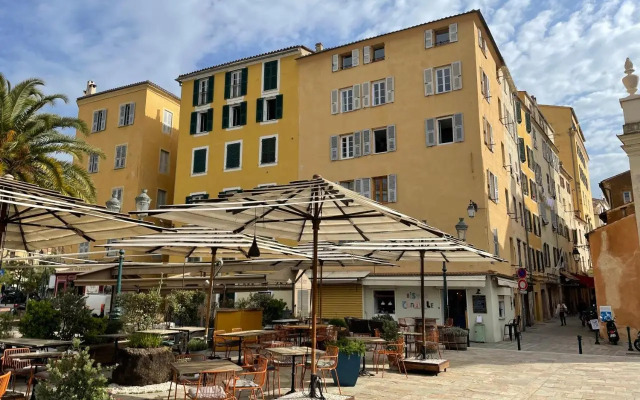 Ajaccio : appartement centre historique