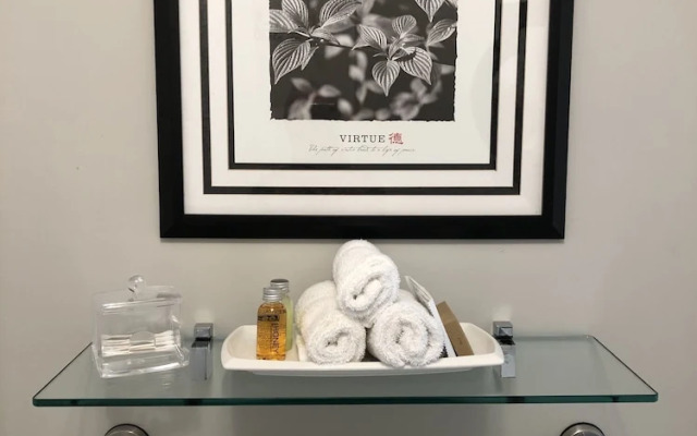 The Lake House Bed & Breakfast