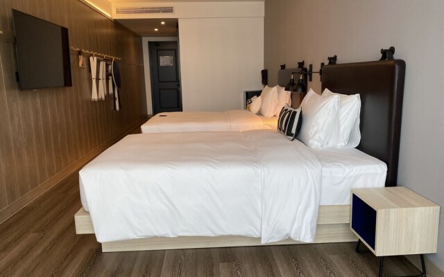 Moxy Shanghai Hongqiao NECC, a Marriott Hotel