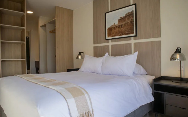 w Impressive 2BR With Balcony in Miraflores