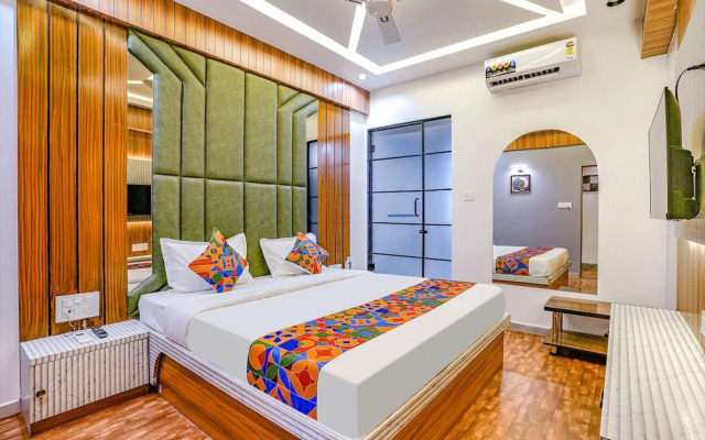 Fabhotel Max