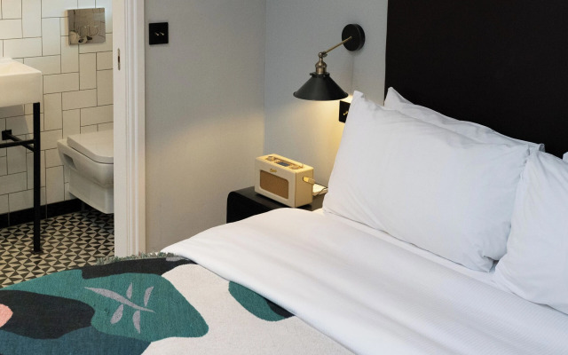 Room2 London Hammersmith Townhouse