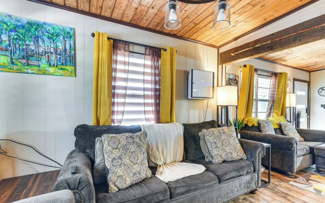 Private Pool, Deck & Patio: Galveston Oasis!