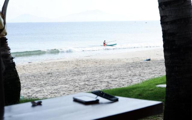 Hidden Beach Bungalow Sea View